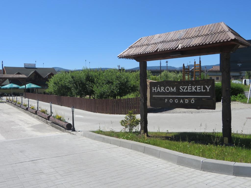 Három Székely Fogadó Miercurea Ciuc Extérieur photo